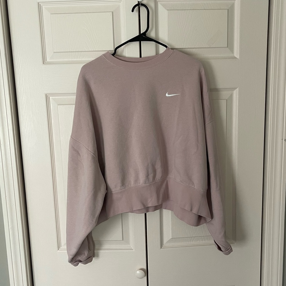 Women’s Nike Sweatshirt